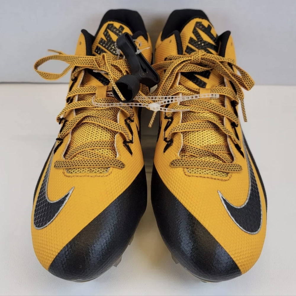 Nike Mens Alpha Pro 2 TD PF Football Cleats 742767-725 Gold/Black Size 15 NWOB